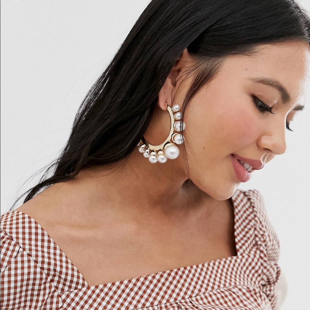 Pearl Hoop Earrings - Gold